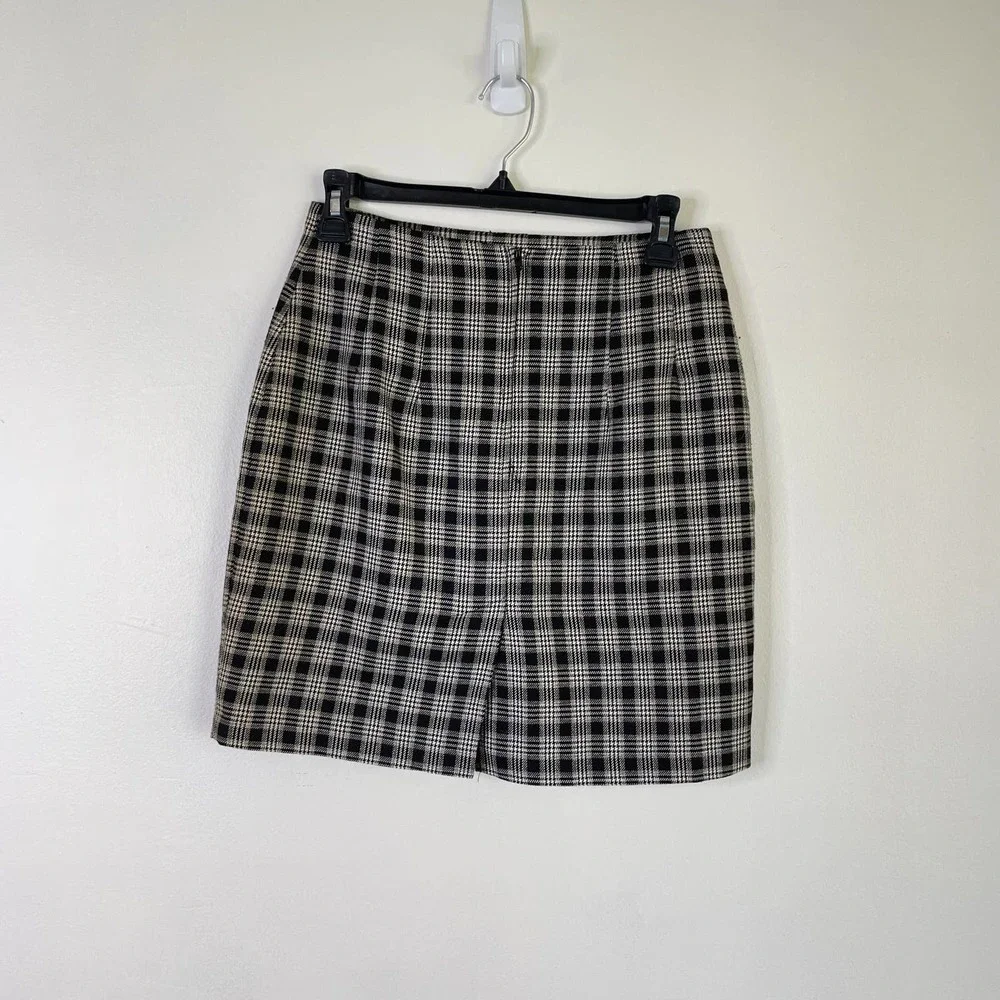Vintage B.Moss Plaid Mini Skirt(4) - Picture 2 of 7